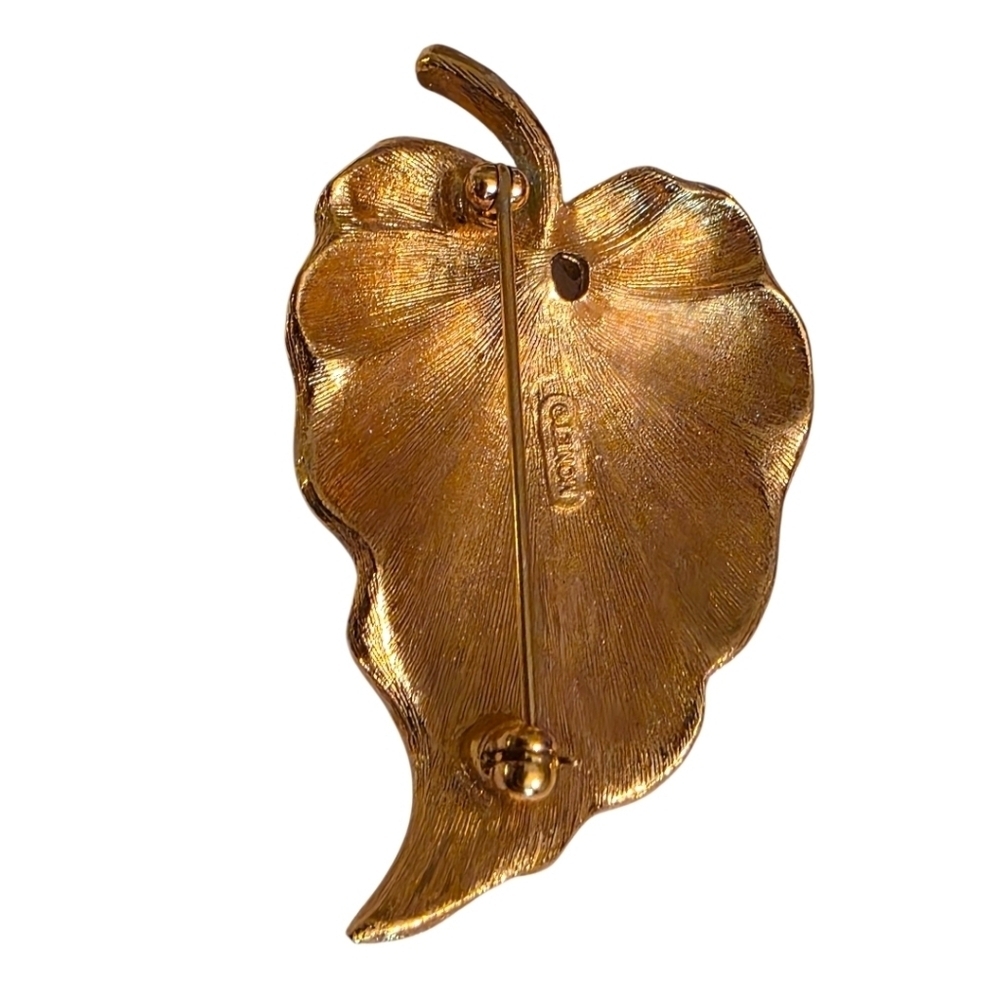 Monet Stamped Vintage Gold Leaf Brooch - Picture 3 of 8